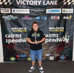 LR-251206-img_0032 null